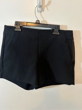 Banana Republic Black Tailored Dress Shorts Women’s Size 4 Stretch Side Zip
